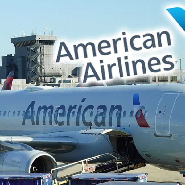 American Airlines Resumes Flights After Nationwide Ground Stop on Christmas Eve