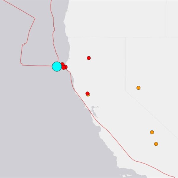 Magnitude 7.0 earthquake hits off California coast (replace: Tsunami risk has handed)