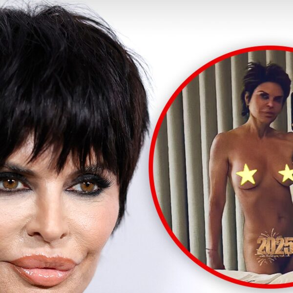 Lisa Rinna Posts Naked Pic for New Year’s Eve