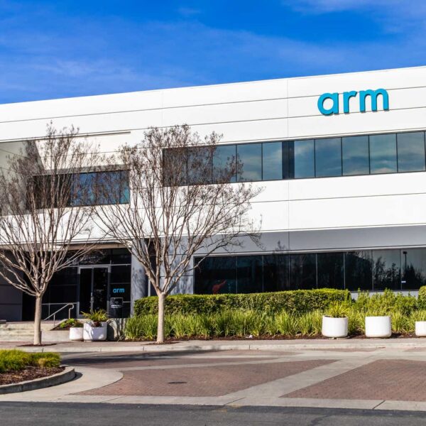 ARM Holdings: Overhyped Stock With Limited Upside (NASDAQ:ARM)