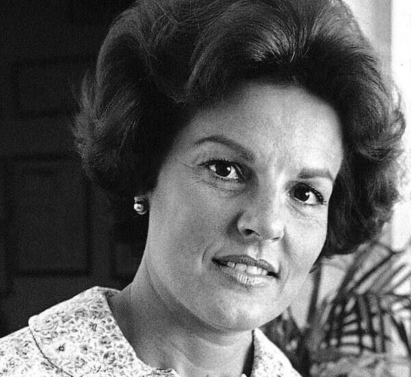 Anita Bryant, Whose Anti-Gay Politics Undid a Singing Career, Is Dead at…