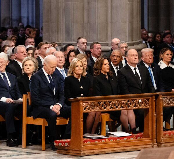 Kamala Harris Shares a Trump-less Photo of Presidents at Jimmy Carter’s Funeral