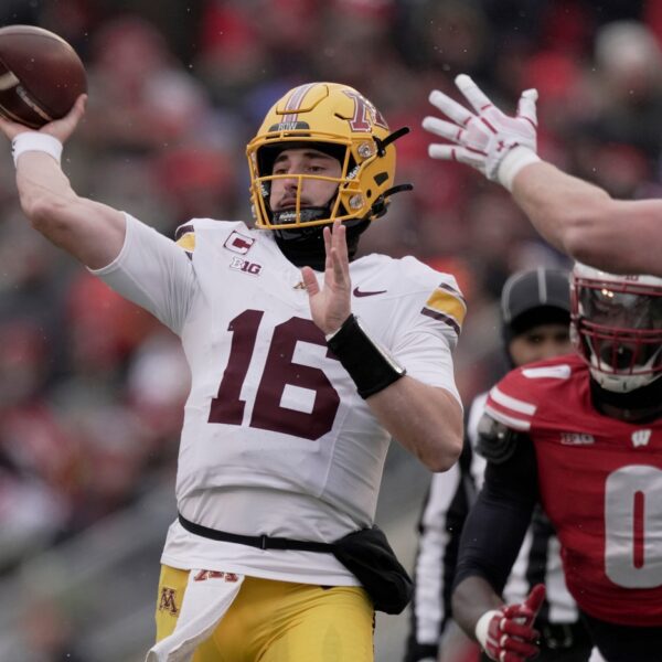 Bowl-streaking Minnesota meets Virginia Tech in Charlotte