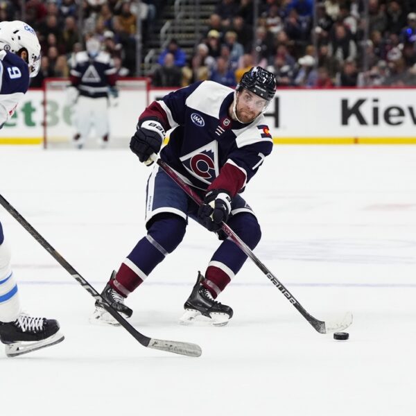 Avalanche energy previous Jets for fifth straight win