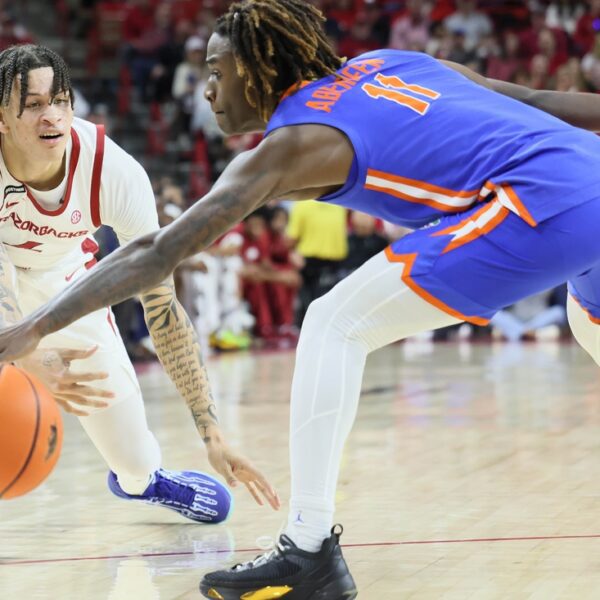 No. 8 Florida knocks off Arkansas