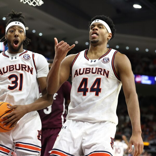 Streaking No. 1 Auburn heads to Athens in SEC showdown with No.…