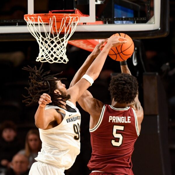 Devin McGlockton’s heroics assist Vanderbilt slide previous South Carolina