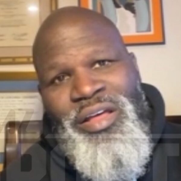 Mark Henry Not Surprised Fans Booed Hulk Hogan At Raw Premiere In…