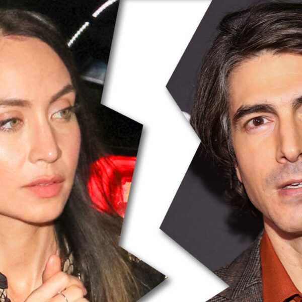 ‘Dexter’ Star Courtney Ford Files For Divorce From ‘Superman’ Brandon Routh