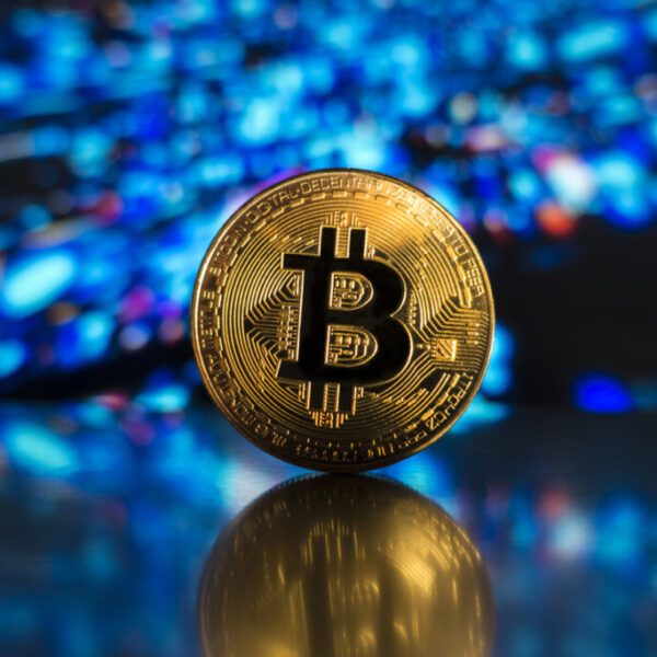 Crypto Analyst Says Bitcoin Price At A ‘Critical Point’ – Investorempires.com