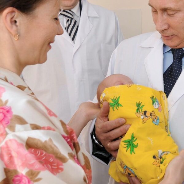 Russian college students can now get money funds for having infants as…