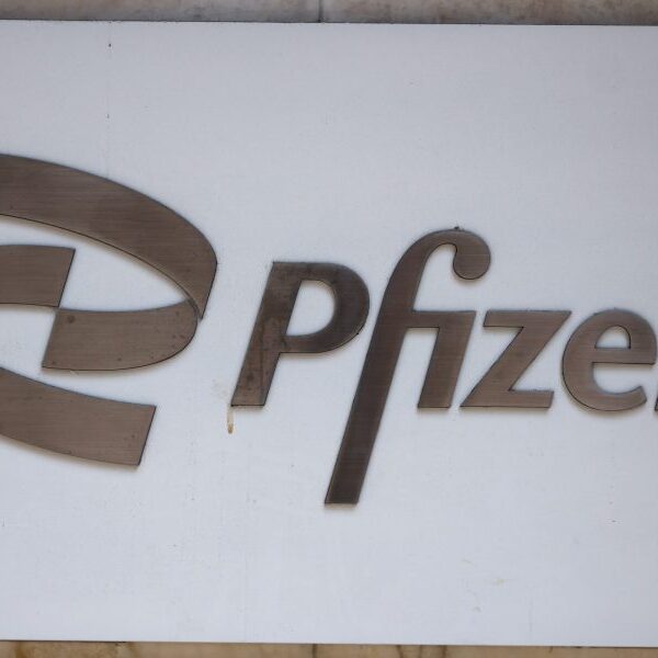 GSK, Pfizer RSV photographs should warn about uncommon paralysis danger