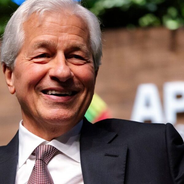 Jamie Dimon refuses to publicly identify a successor on earnings name to…