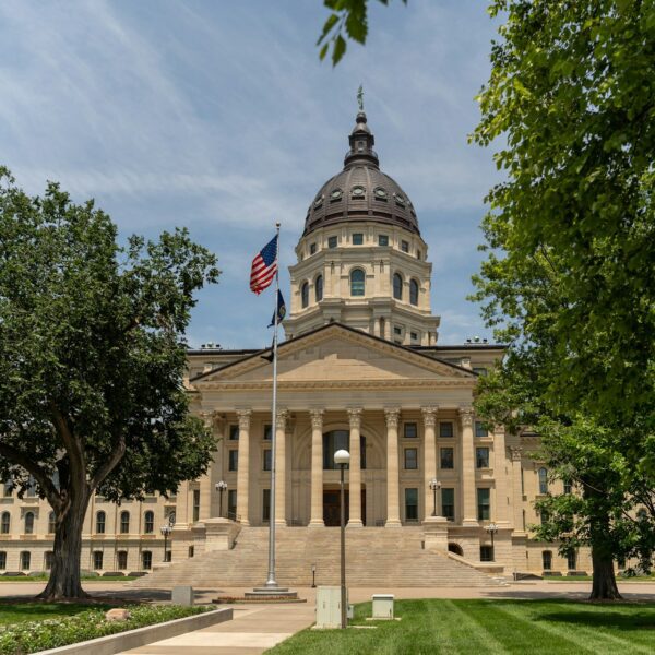 Bitcoin ETFs In Focus As Kansas Senator Proposes Up To 10% Pension…