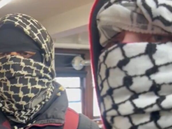 Student Protesters With Their Faces Covered by Keffiyehs Invade Jewish History Class…