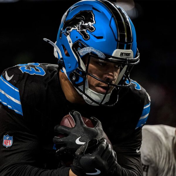 Detroit Lions To Wear Black Alternate Uniforms, Honolulu Blue Helmets Against Minnesota…