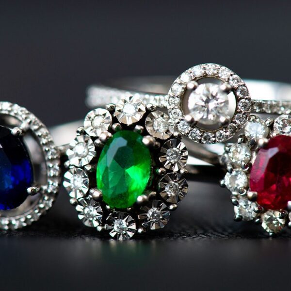 Blue Nile’s Valentine’s Day sale: Dazzle your Valentine with one-of-a-kind jewellery