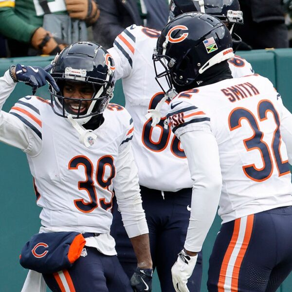 Bears shock Packers with punt return trickery for landing