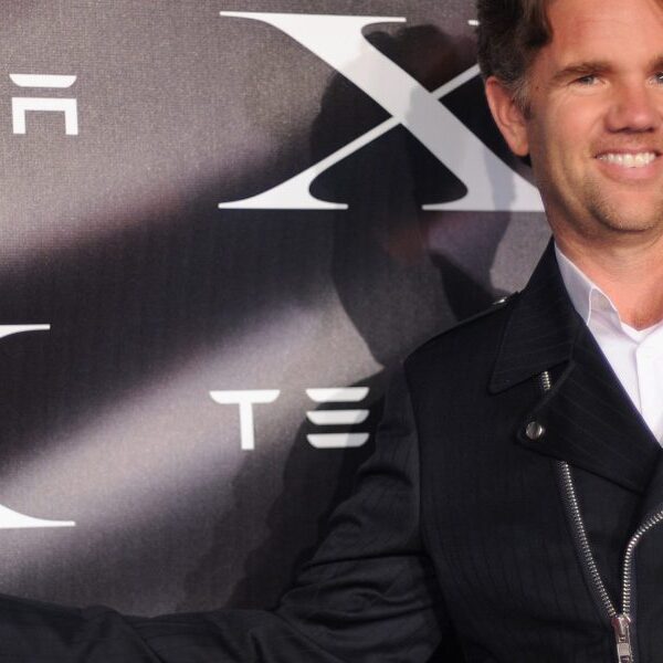 Tesla design chief drops bombshell leak: the CyberCab will spearhead robotaxi pilot…