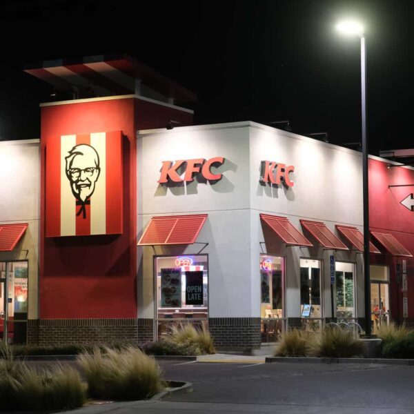 Yum China Holdings: Stock Valuation Is Still At A Cheap Level (NYSE:YUMC)