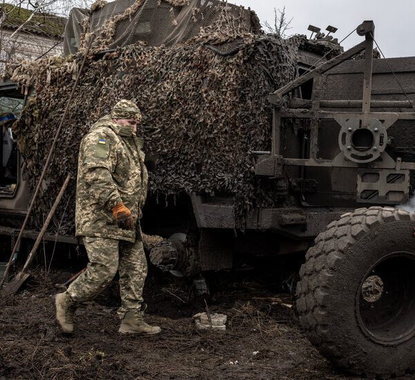 Russia Presses Offensive in Kursk Amid Cease-Fire Talks With U.S.