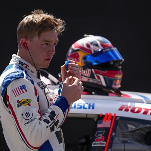 NASCAR world reacts to Connor Zilisch’s unlucky wreck in his first-ever Cup…