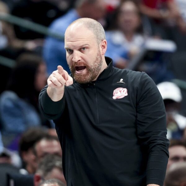 Grizzlies hearth coach Taylor Jenkins regardless of 44-29 report