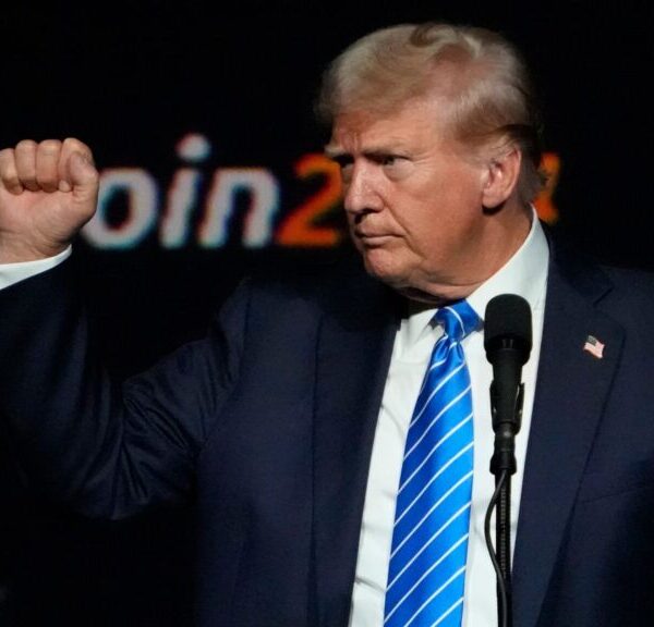 Bitcoin Dips After Trump’s Strategic Reserve Order: Why? – Investorempires.com