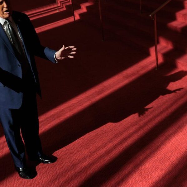 Trump says Xi will go to Washington in ‘not too distant future’