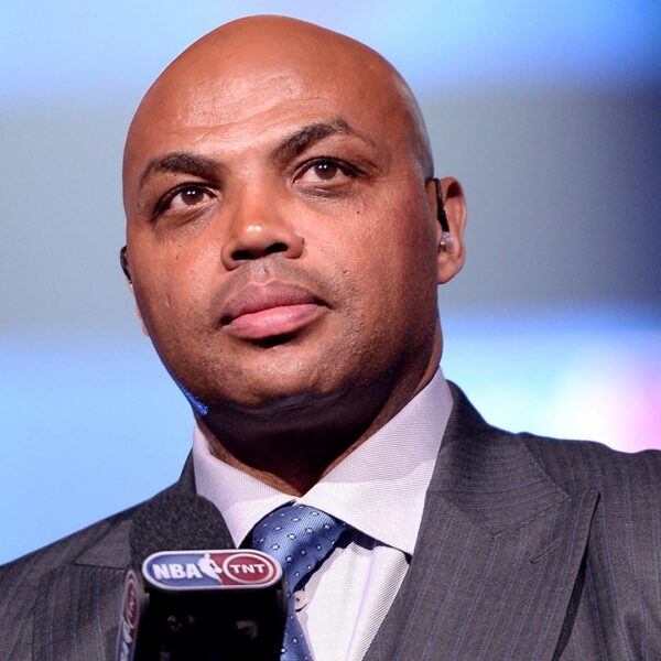 Charles Barkley on Wayne Gretzky criticism from Canadians: ‘Fools!’