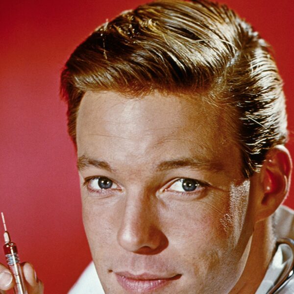 Actor Richard Chamberlain Dead at 90
