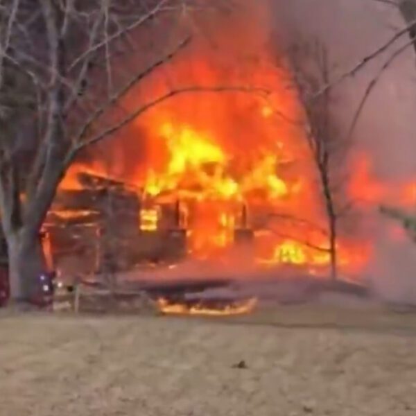 WATCH: Plane Crashes into House in Brooklyn Park, Minnesota | The Gateway…