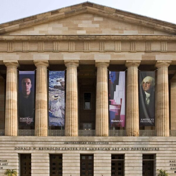 Trump Signs Executive Order to Eliminate ‘Divisive, Race-Centered Ideology’ from Smithsonian Museums…