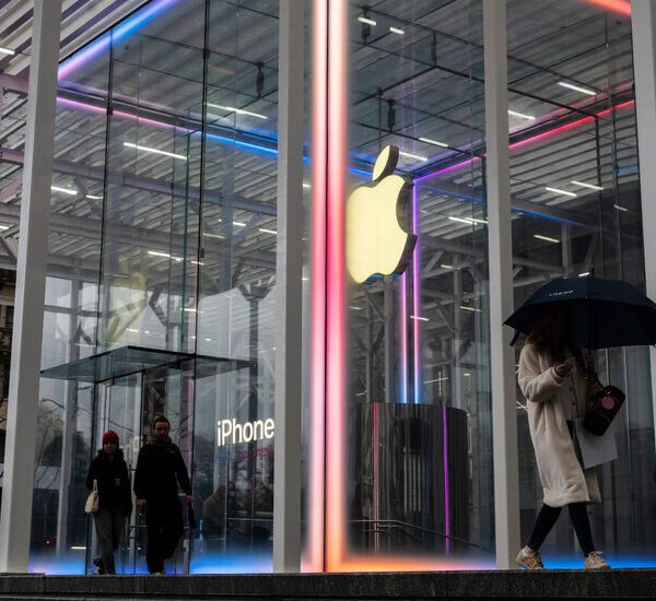 Trump Adds Tariff Exemptions for Smartphones, Computers and Other Electronics