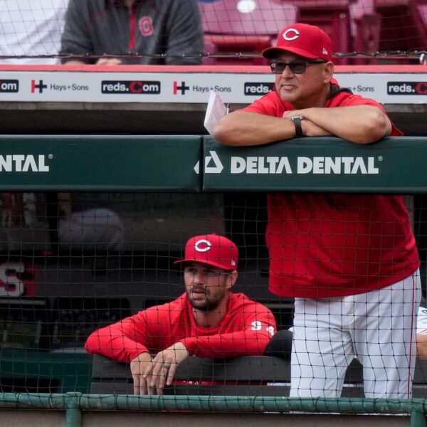 Reds look to re-ignite offense in collection opener vs. Brewers
