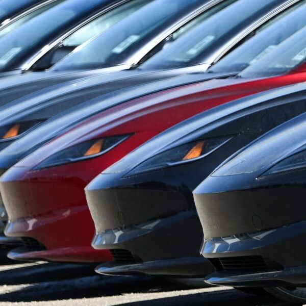 Tesla hikes Canadian costs and pushes its pre-tariff stock
