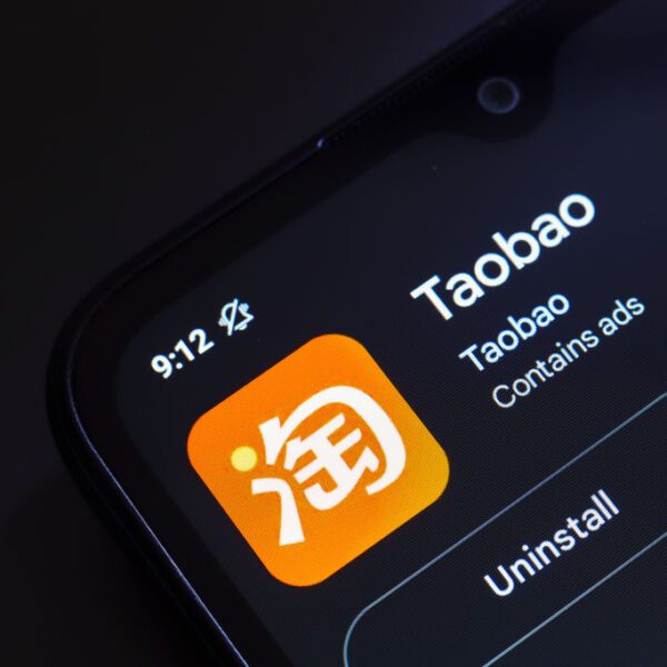 Chinese procuring app Taobao joins DHgate in Top 5 on US App…