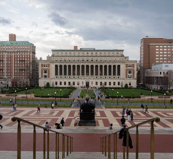 Pro-Palestinian Demonstrators Occupy Columbia University’s Main Library