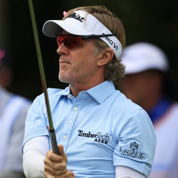 Insperity Invitational interrupted by lightning; will resume Saturday