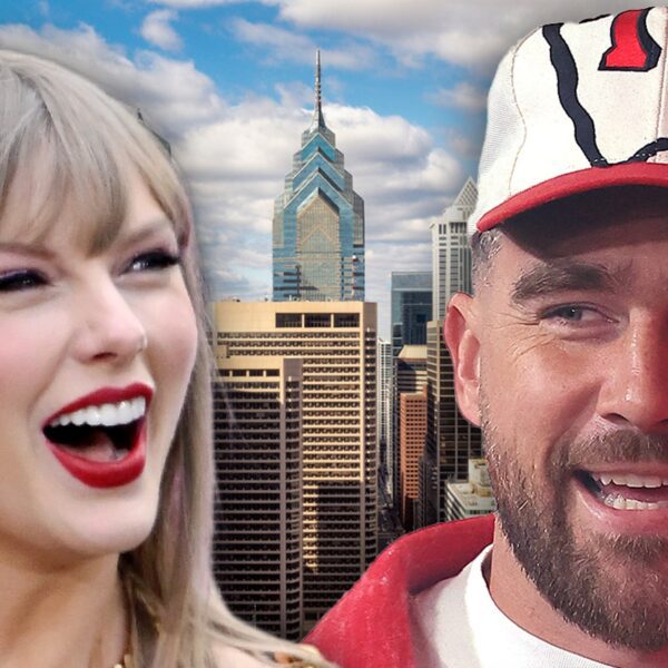 Taylor Swift & Travis Kelce Out in Philadelphia, First Sighting in Months