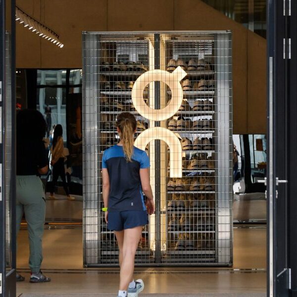 Swiss operating model On grew to become $3 billion richer within the…