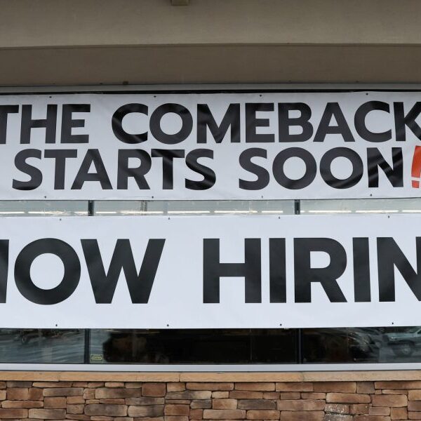 Employers employed steadily in April, unfazed by tariff bulletins