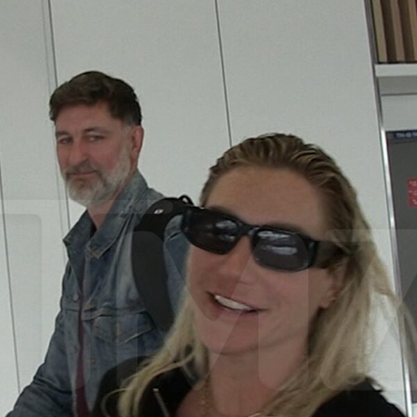 Kesha Spotted With Rumored BF, Says She’s Just Using Him for Sex