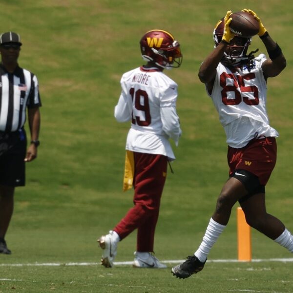 Reports: Commanders WR Noah Brown damage throughout minicamp drill