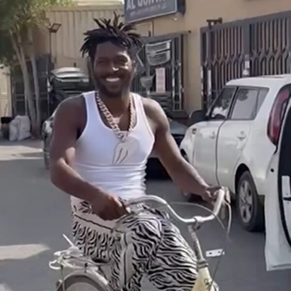 Antonio Brown All Smiles On Bike Ride Despite Arrest Warrant