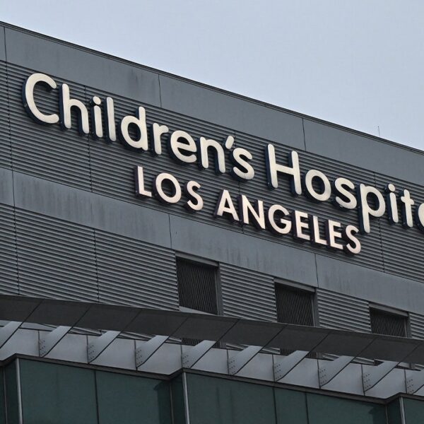 LA youngsters’s hospital suspends transgender therapy amid Trump strain