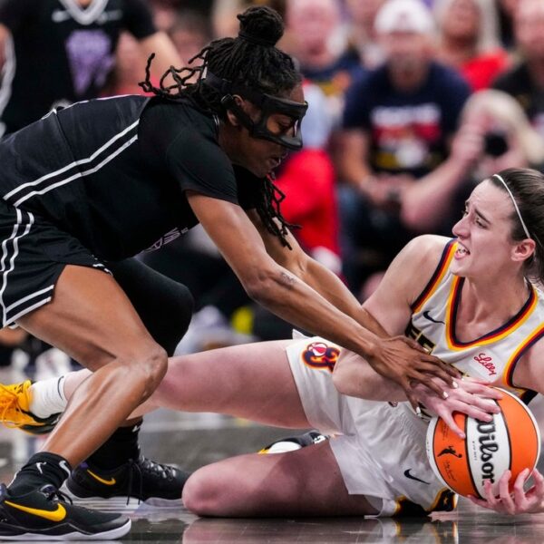 Caitlin Clark off in return to Fever; Indiana tinkering with off-ball function