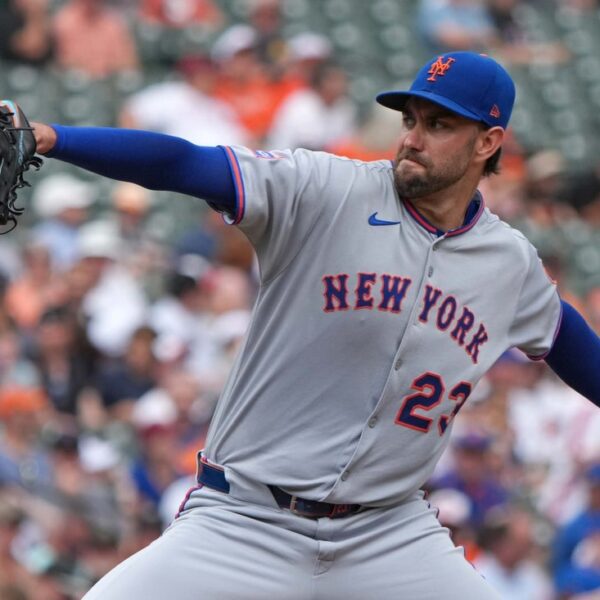 Mets LHP David Peterson subs for Giants LHP Robbie Ray on NL…