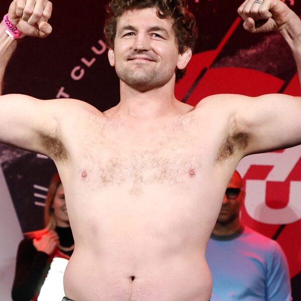 Former MMA champ Ben Askren says he misplaced 50 kilos in 45…