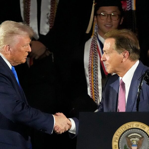 Saban praises Trump order on faculty sports activities, pay-to-play restrictions